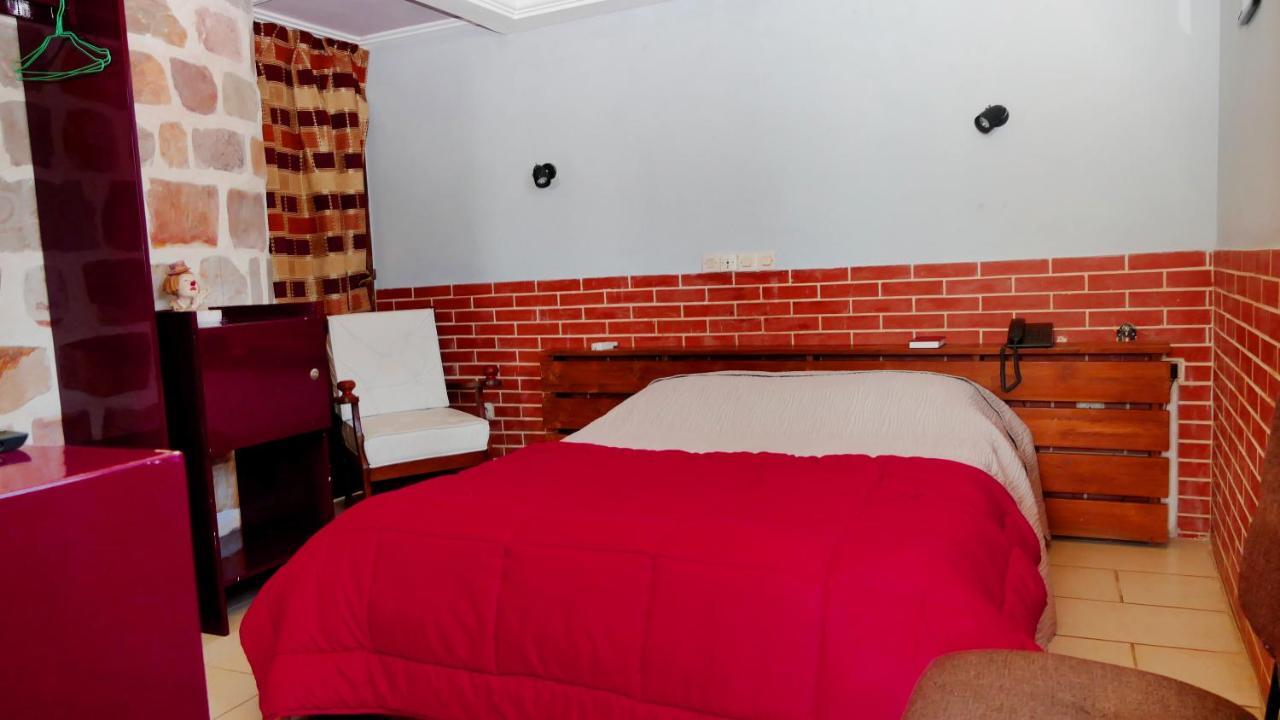 Residence Hoteliere Oceane Ломе Екстер'єр фото
